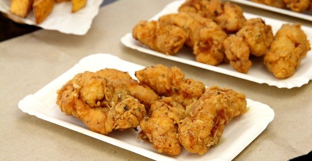 pikantne nuggetsy z kurczaka